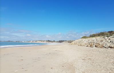 playa de arena nudista