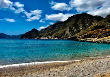 playa de arena nudista