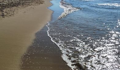 playa de arena nudista